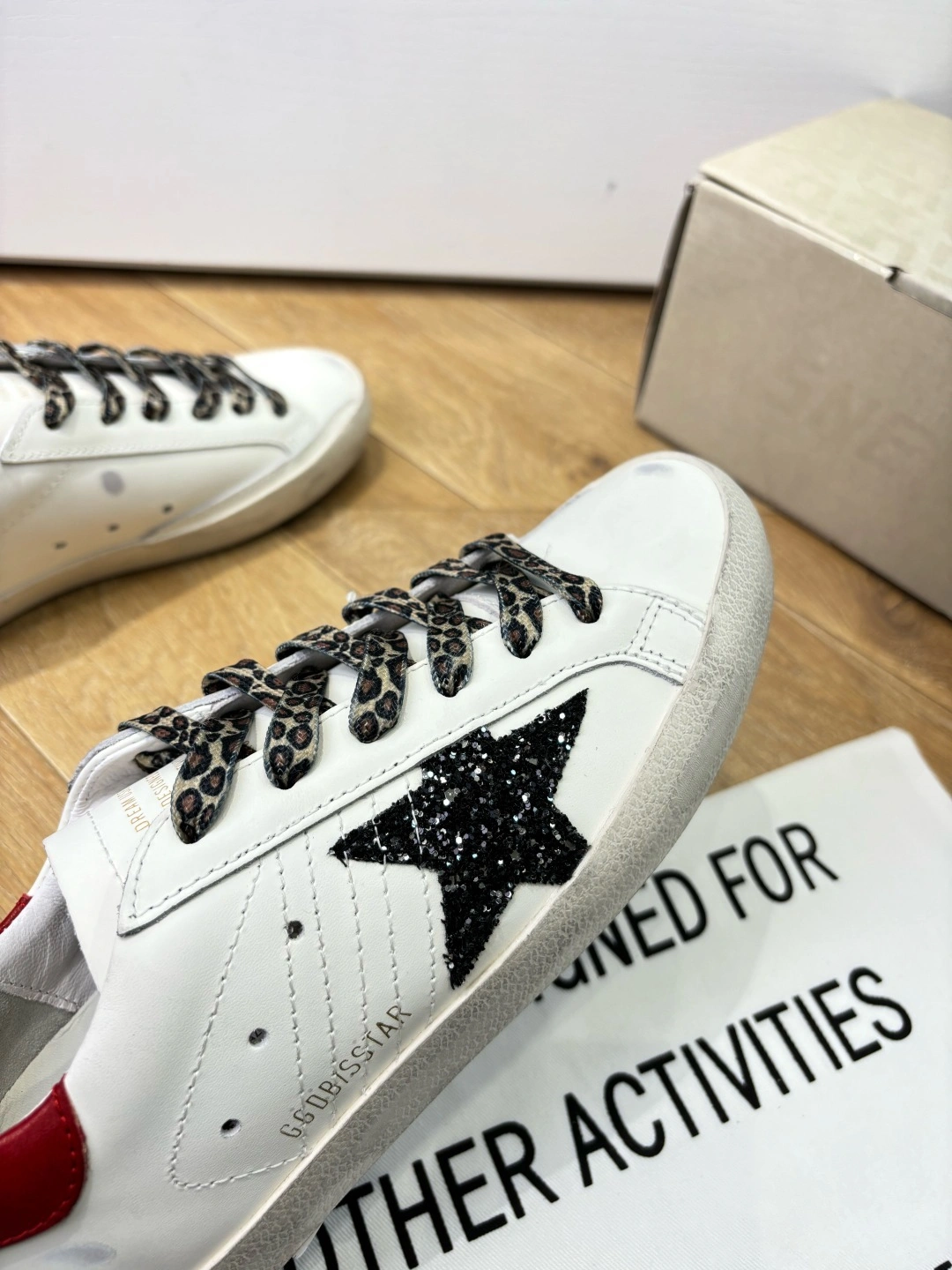 OOBB-- 6642 GWF00102.F006517.82813 cowhide item：E-X02I1004